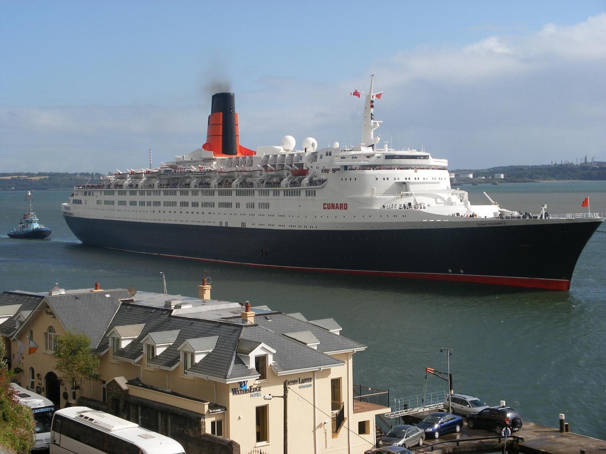Watersedge Hotel Cobh Exteriör bild