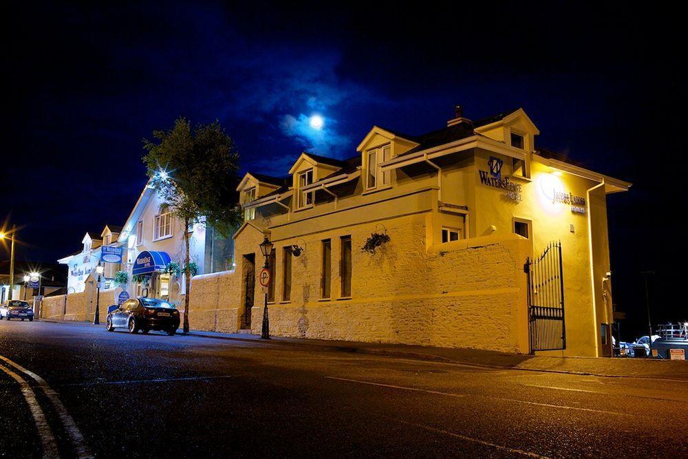 Watersedge Hotel Cobh Exteriör bild